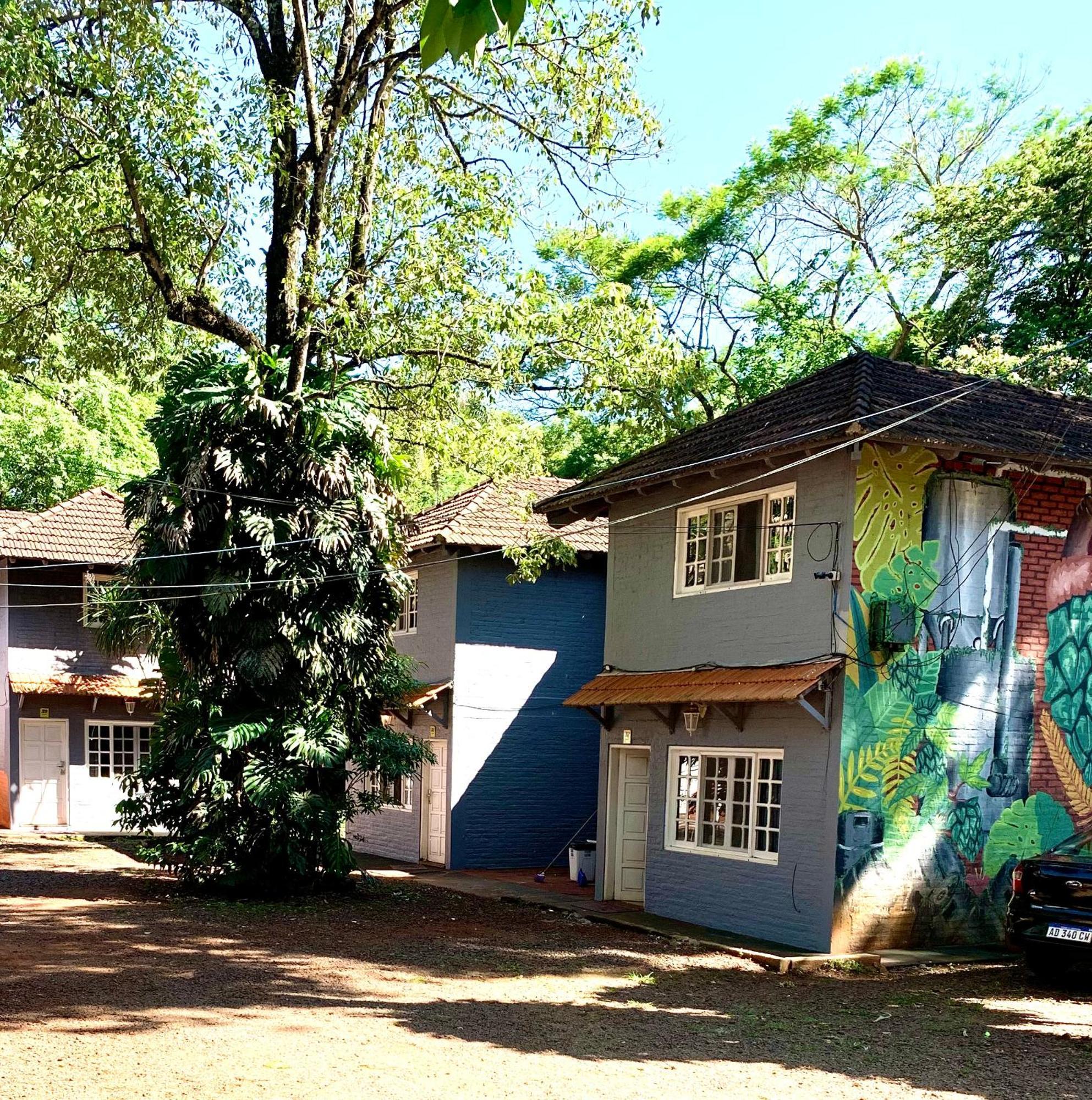 Beer Hotel Iguazu بويرتو إجوازو المظهر الخارجي الصورة